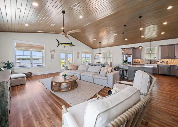 Holiday home His And Hers By Youngs Suncoast *