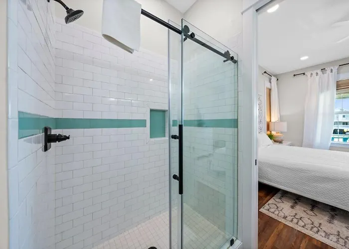His And Hers By Youngs Suncoast Holiday home *