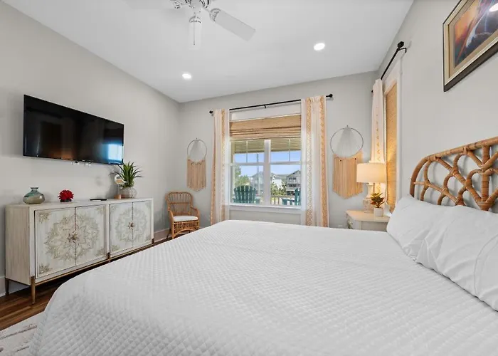His And Hers By Youngs Suncoast Holiday home *